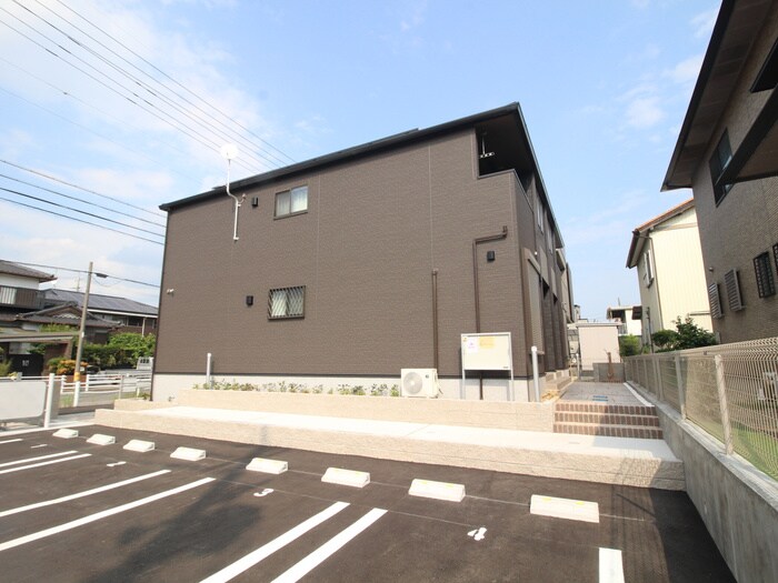 物件外観写真2　(外観写真)