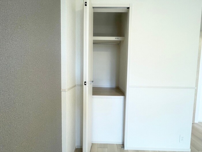 物件内観写真16　(収納)