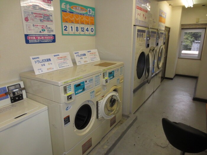 物件外観写真6　(建物設備)