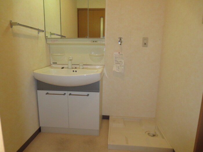 物件内観写真9　(洗面)