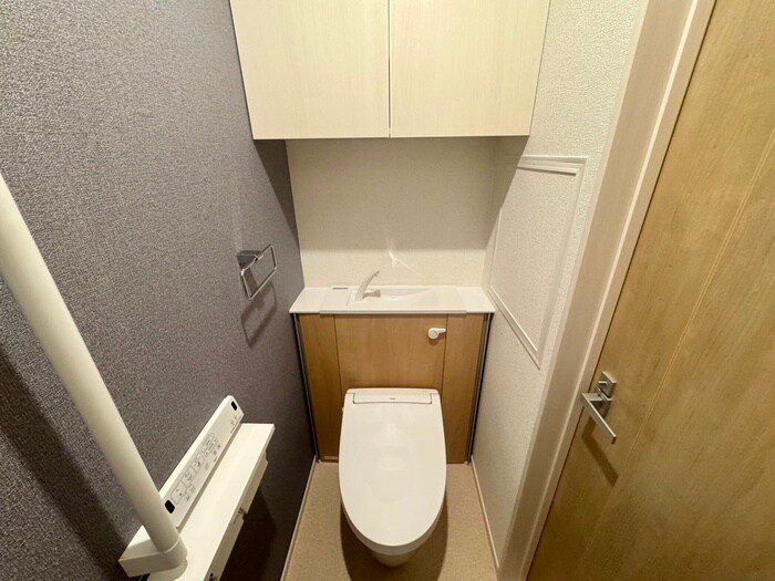 物件内観写真12　(トイレ)