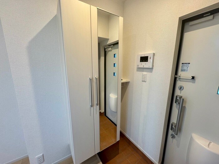 物件内観写真15　(靴箱)