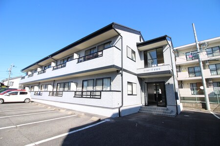 ライオンズ左右木外観写真