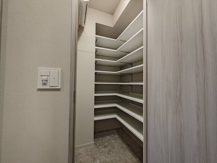 物件内観写真18　(靴箱)