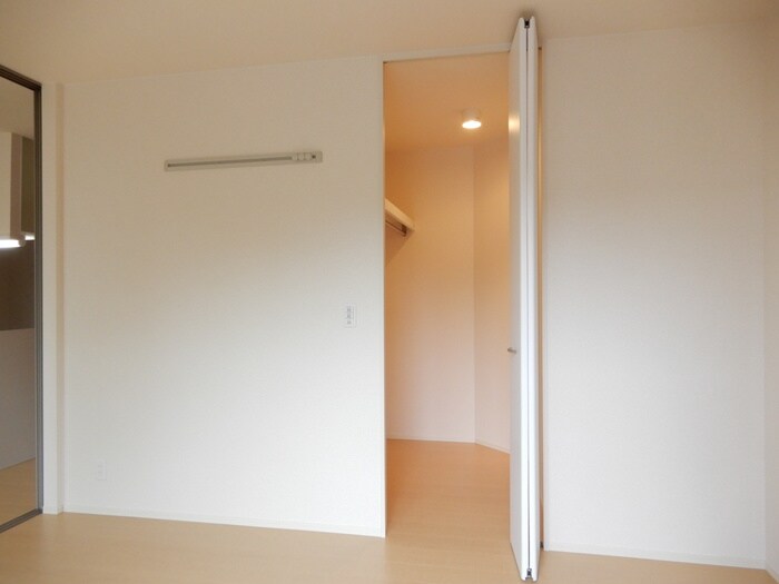 物件内観写真8　(収納)