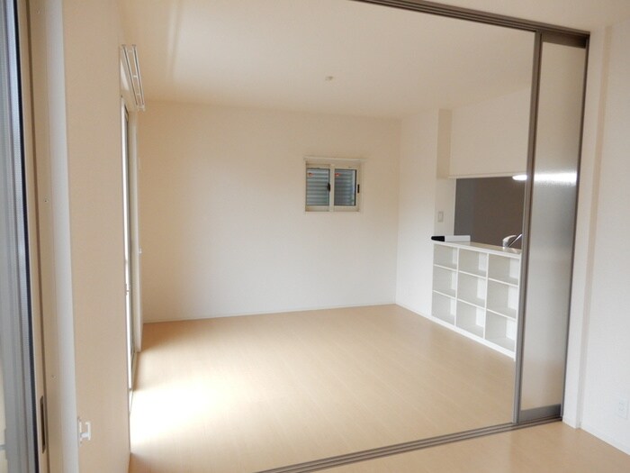 物件内観写真18　(居室)