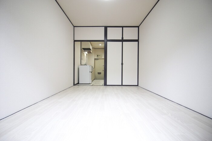 物件内観写真8　(居室)