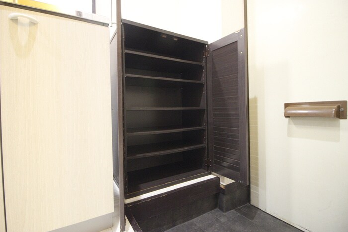 物件内観写真19　(靴箱)