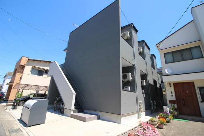 物件外観写真2　(外観写真)