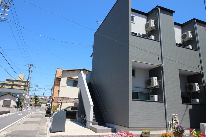 物件外観写真6　(外観写真)