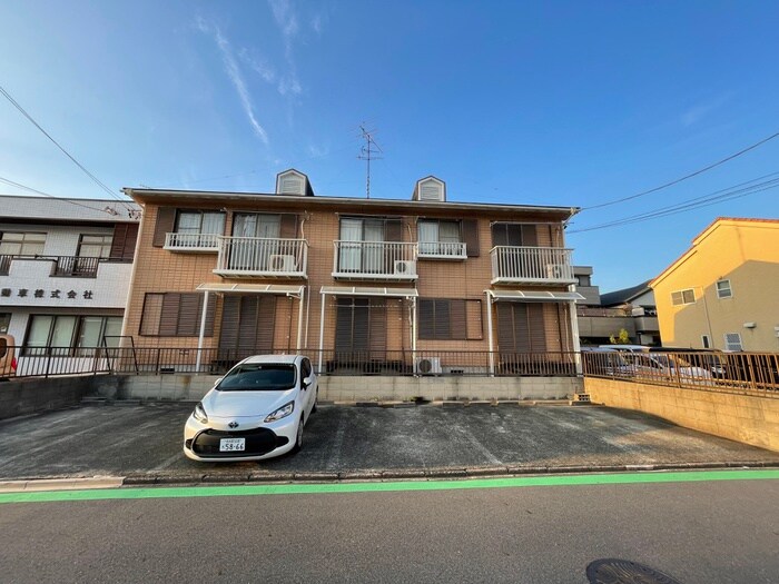 物件外観写真1　(外観写真)