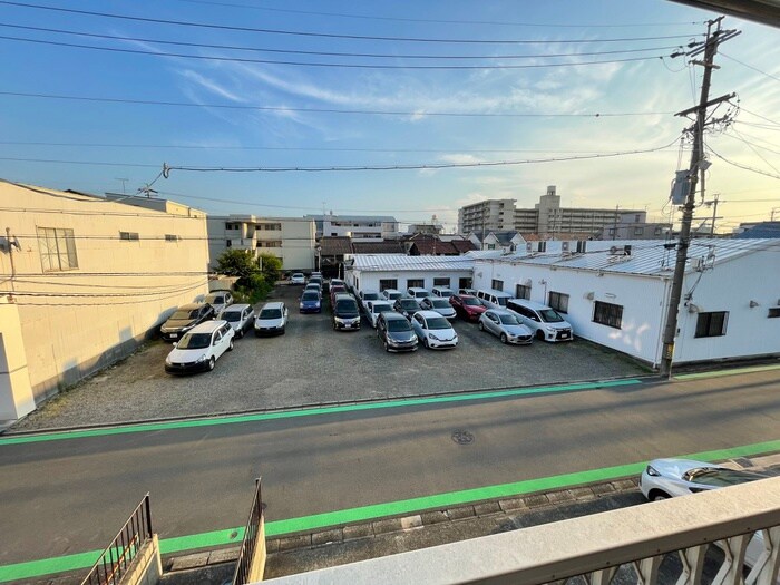 物件内観写真22　(室内からの展望)