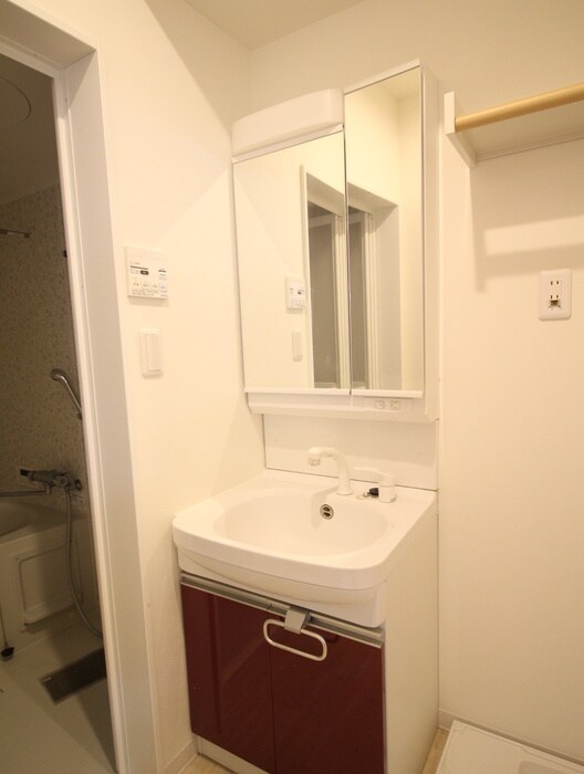 物件内観写真13　(洗面)