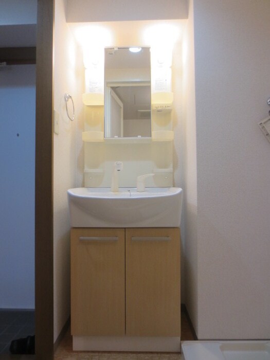 物件内観写真16　(洗面)