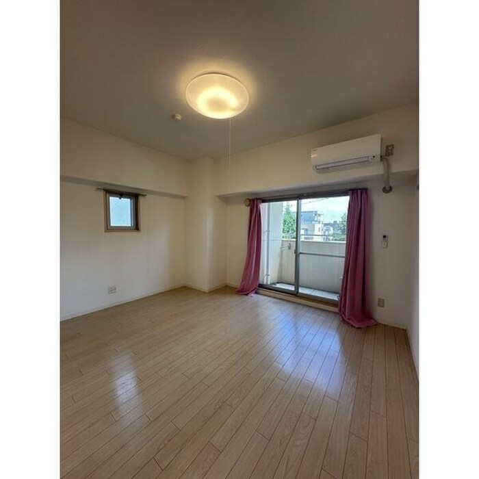 物件内観写真13　(居室)