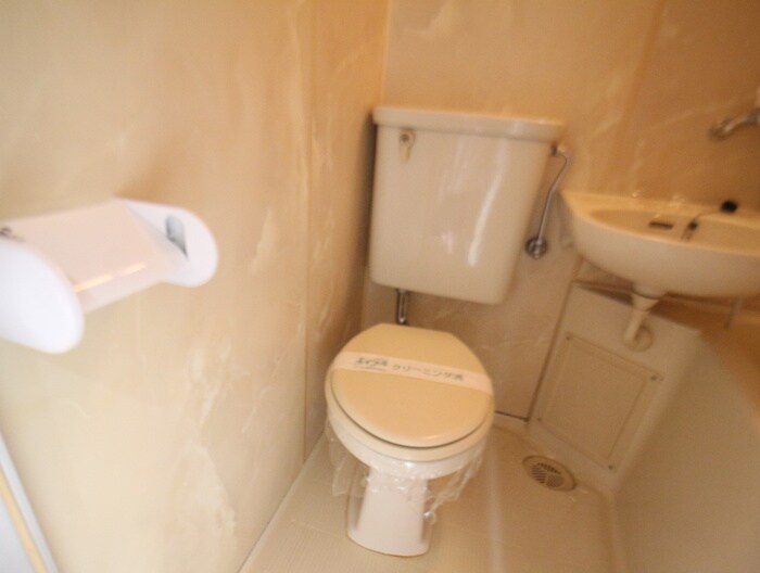 物件内観写真13　(トイレ)