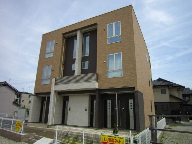 リバーサイド大江の物件外観写真