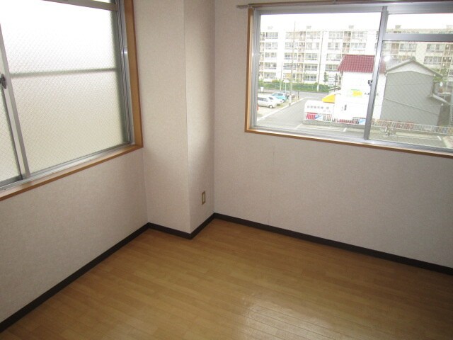 物件内観写真5　(居室)