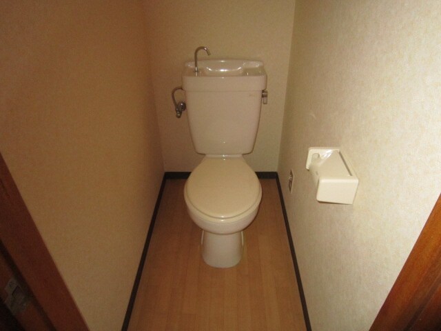 物件内観写真9　(トイレ)