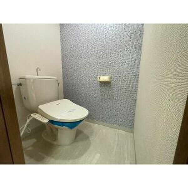 物件内観写真11　(トイレ)