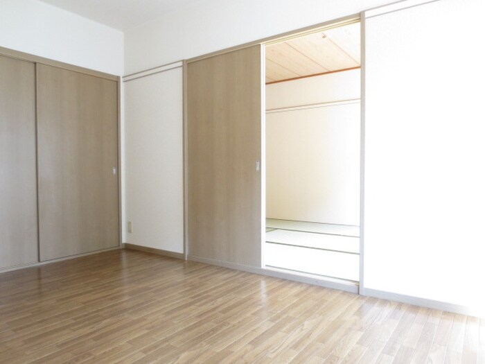 物件内観写真15　(居室)