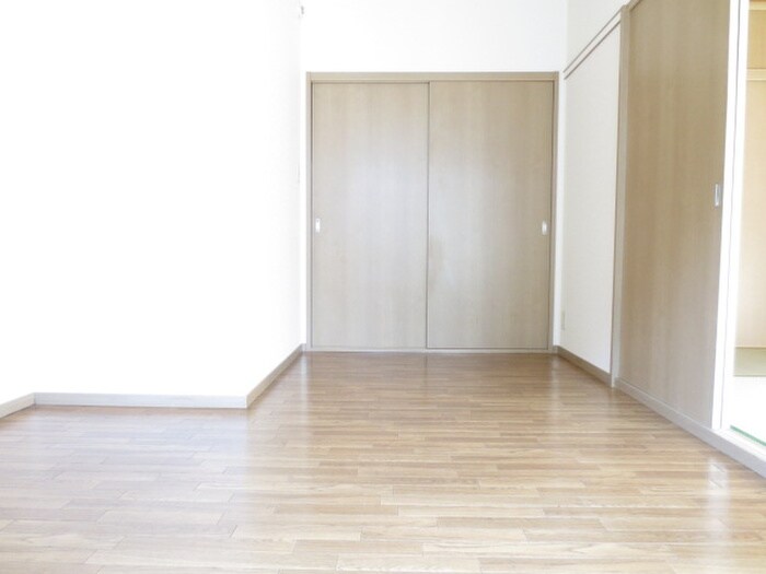 物件内観写真16　(居室)