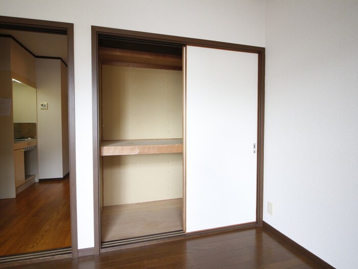 物件内観写真11　(収納)