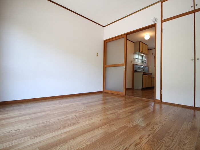 物件内観写真7　(居室)