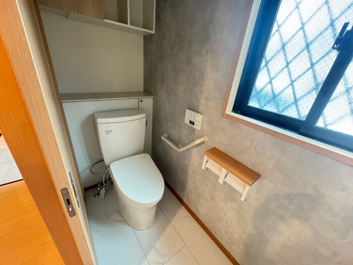 物件内観写真12　(トイレ)