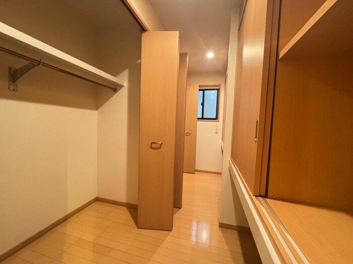 物件内観写真14　(収納)