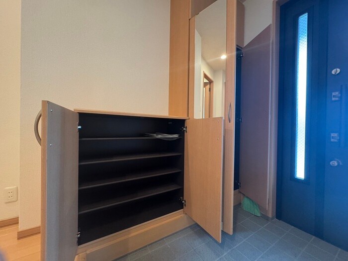 物件内観写真19　(靴箱)