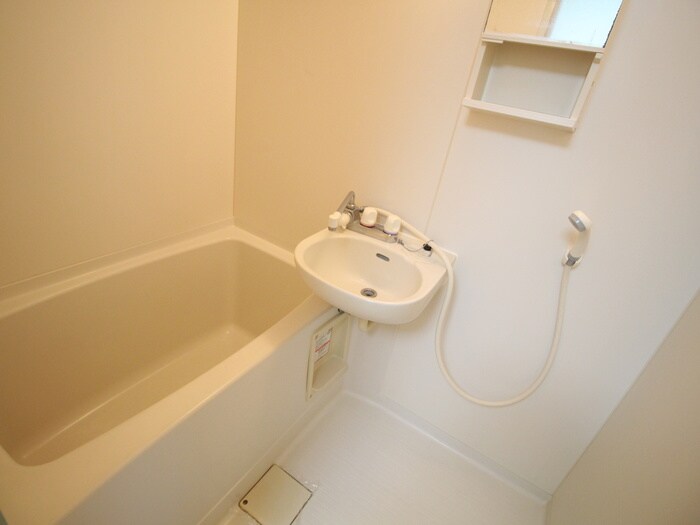 物件内観写真9　(バス／シャワールーム等)