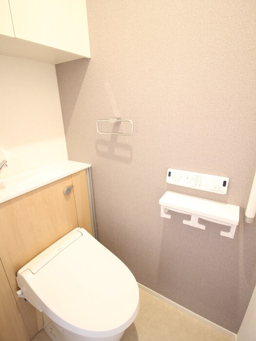 物件内観写真11　(トイレ)