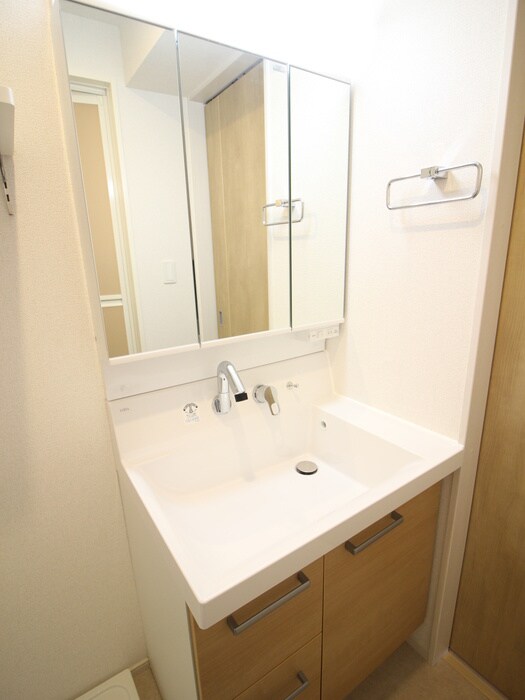 物件内観写真12　(洗面)