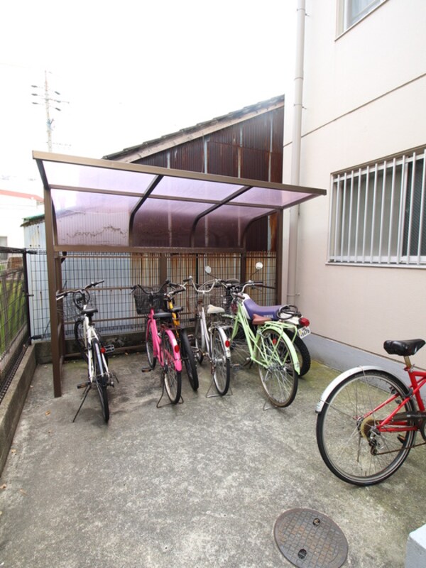駐輪場