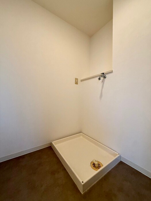 物件内観写真19　(洗濯機置場)