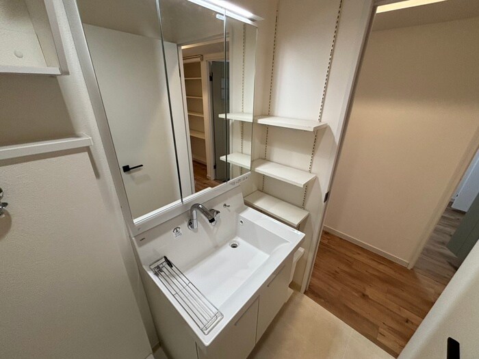 物件内観写真10　(洗面)