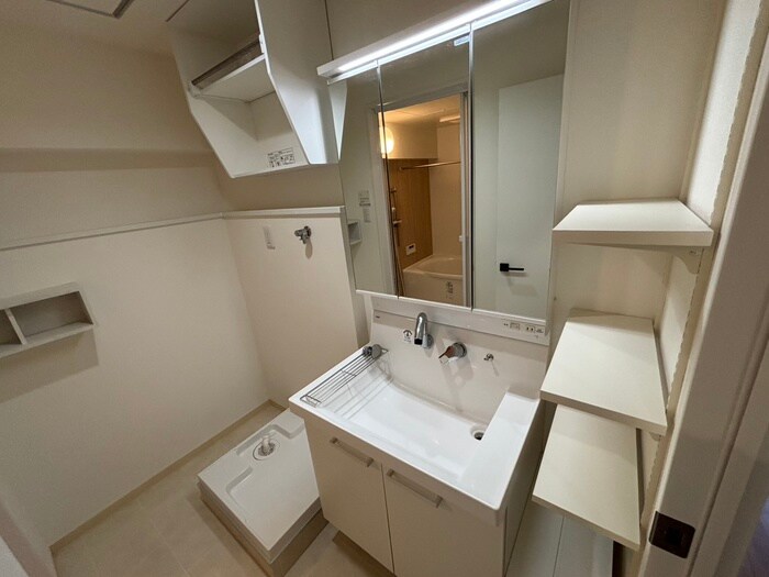 物件内観写真11　(洗面)