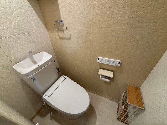 物件内観写真14　(トイレ)