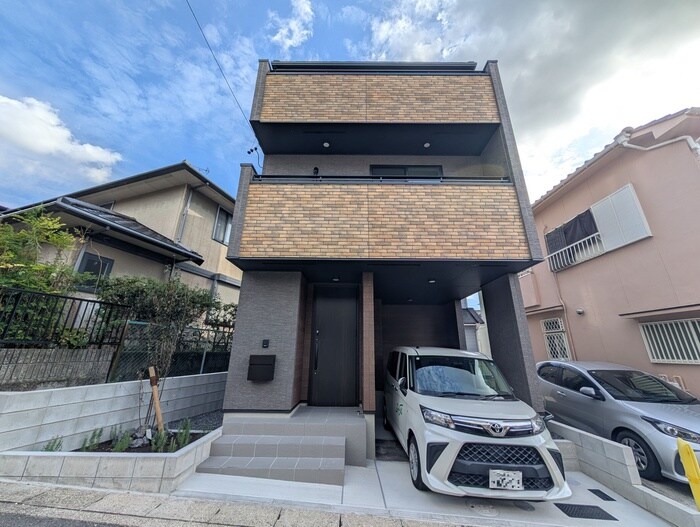 物件外観写真1　(外観写真)