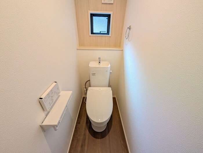 物件内観写真13　(トイレ)