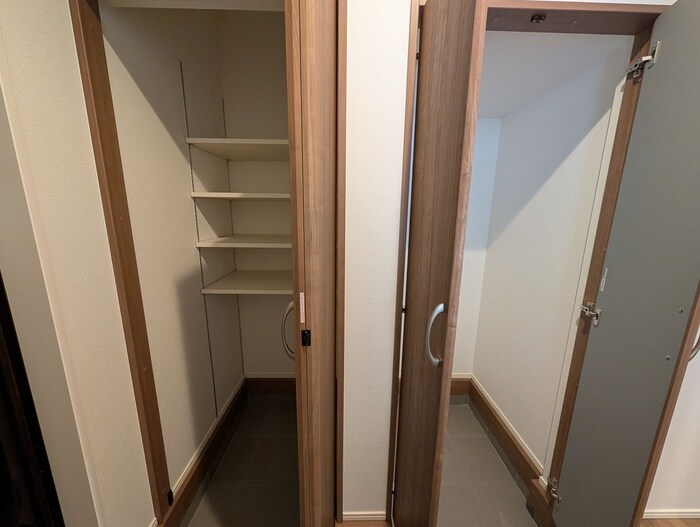 物件内観写真18　(収納)