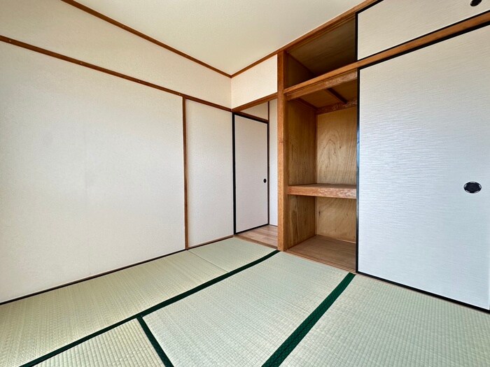 物件内観写真19　(居室)