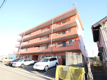 かりがねハイツ外観写真