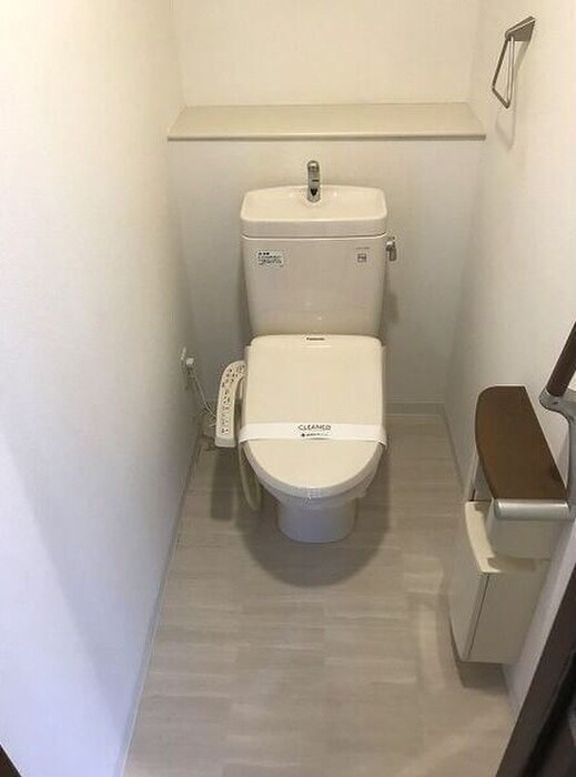 物件内観写真10　(トイレ)