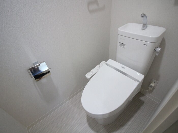 物件内観写真9　(トイレ)