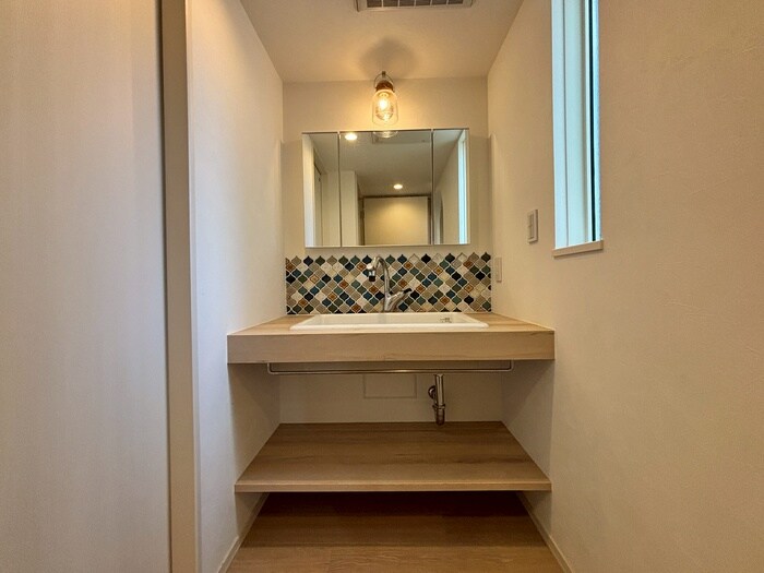 物件内観写真13　(洗面)