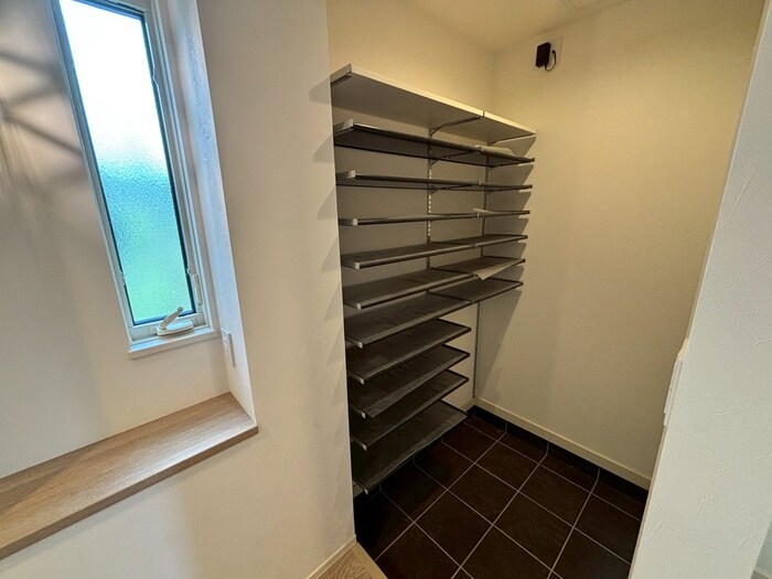 物件内観写真22　(靴箱)