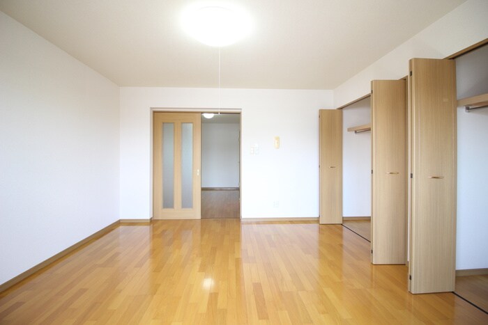 物件内観写真11　(居室)