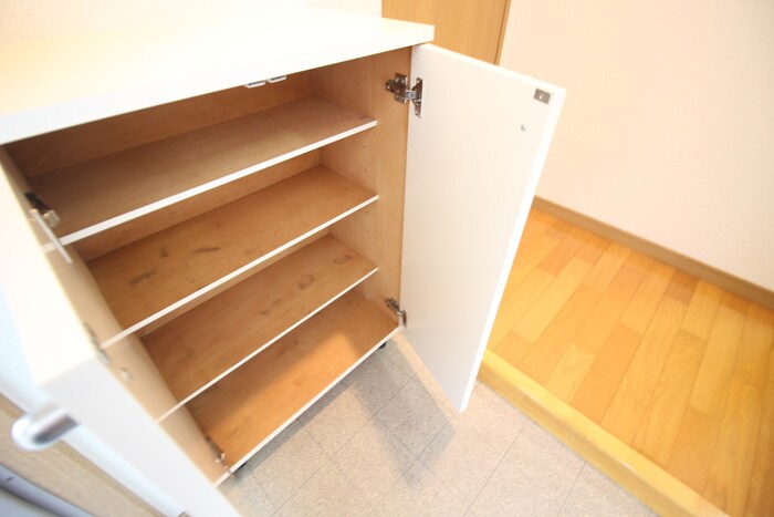 物件内観写真17　(靴箱)